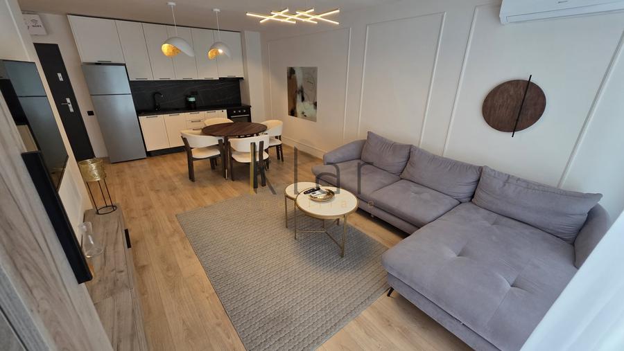 Apartament cu 3 camere semidecomandat, mobilat în Mărăști