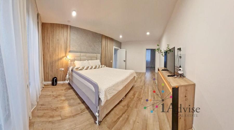Casă individuală cu 5 camere cu Canalizare în Sânpetru