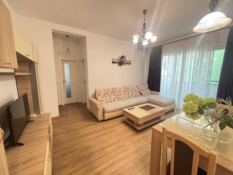 Apartament cu 2 camere semidecomandat, mobilat în Aradului