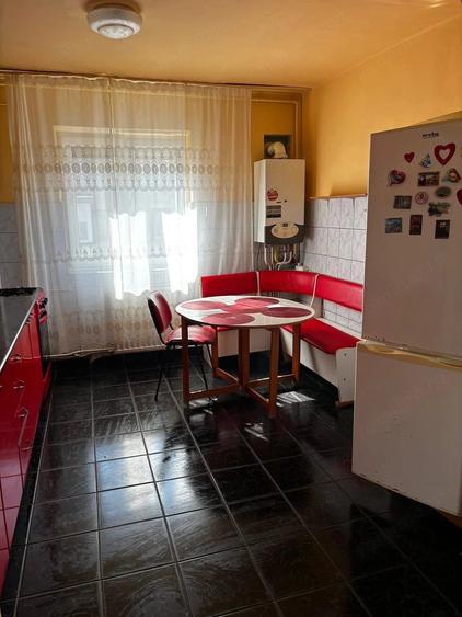 Apartament cu 2 camere semidecomandat în Gojdu