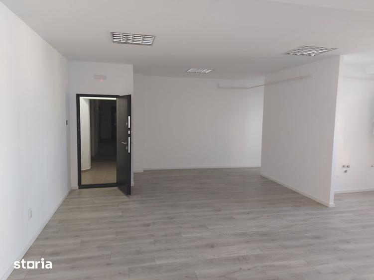 Birou, de 90 mp, în Centrul Civic