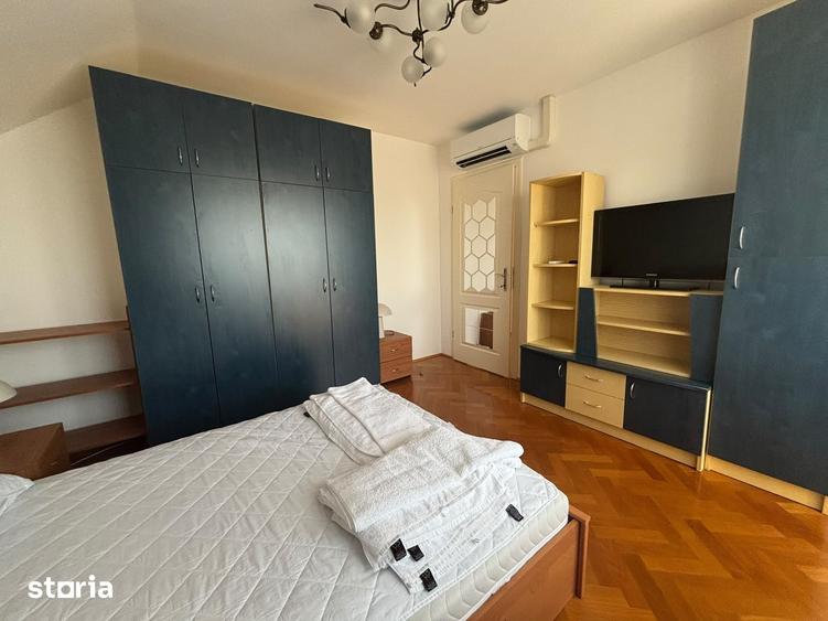 Apartament cu 4 camere în Zorilor