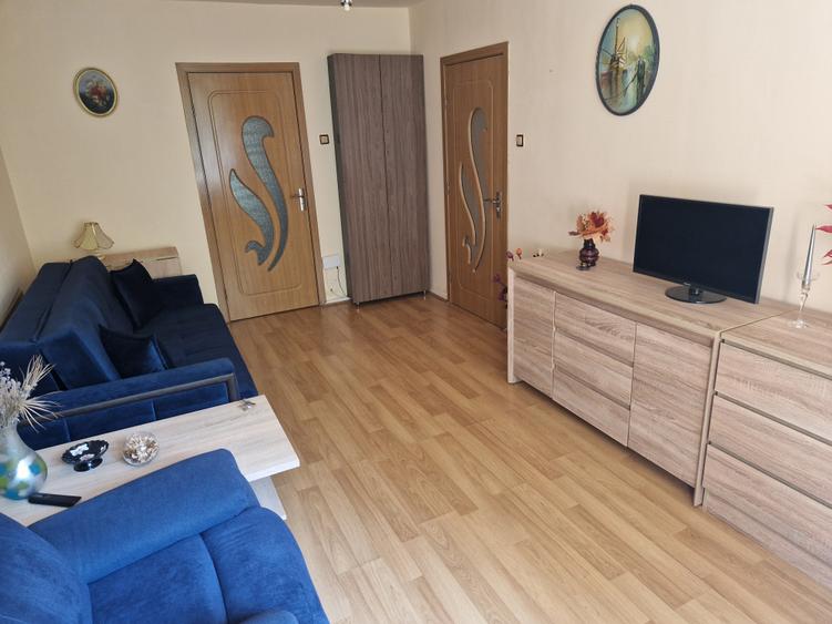Apartament cu 2 camere circular în Astra