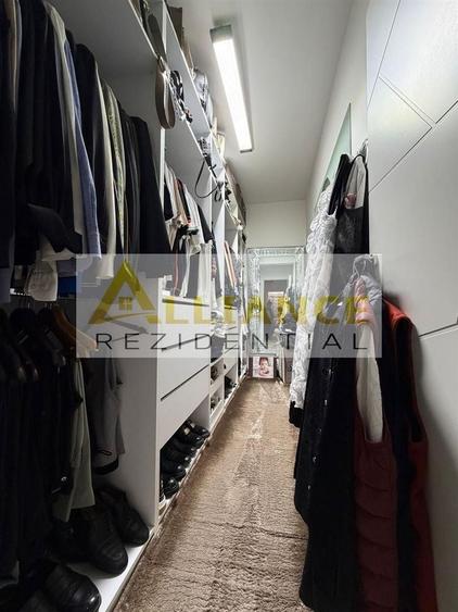 Apartament cu 2 camere decomandat în Apărătorii Patriei