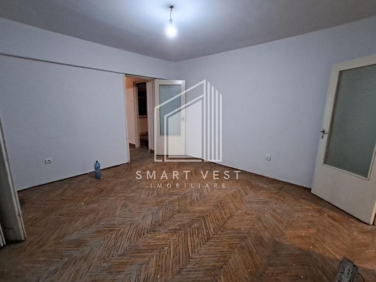 Apartament cu 4 camere în Micro 16
