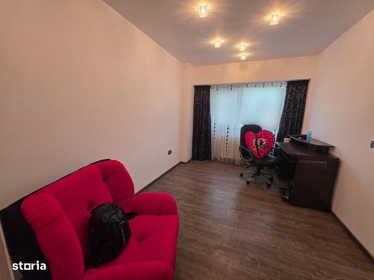 Apartament cu 4 camere decomandat în Ultracentral