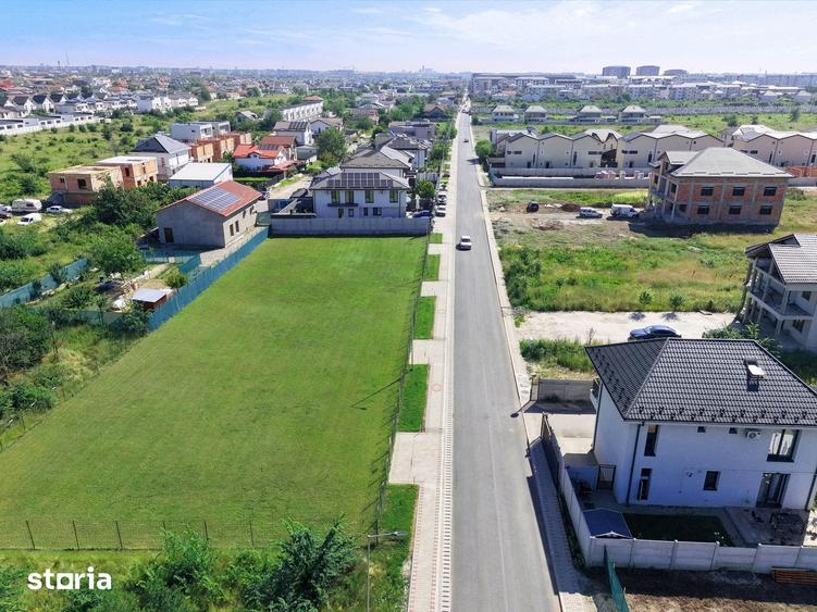 Teren de 1048 mp, în Central