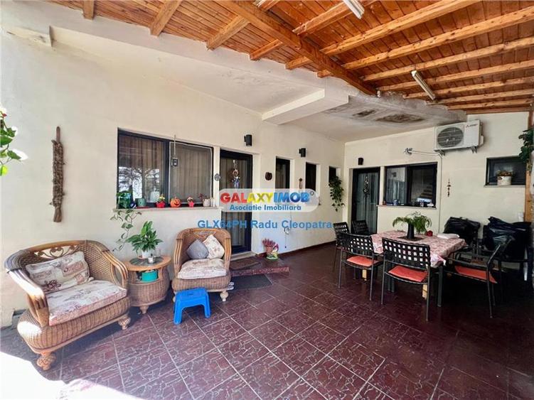Casă cu 7 camere cu Teren 751 Mp în Albert