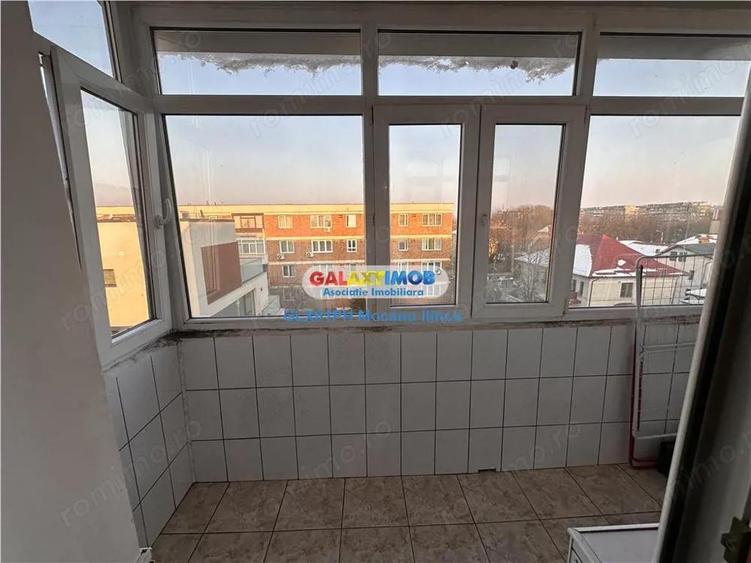 Apartament cu 2 camere semidecomandat, mobilat în Sud