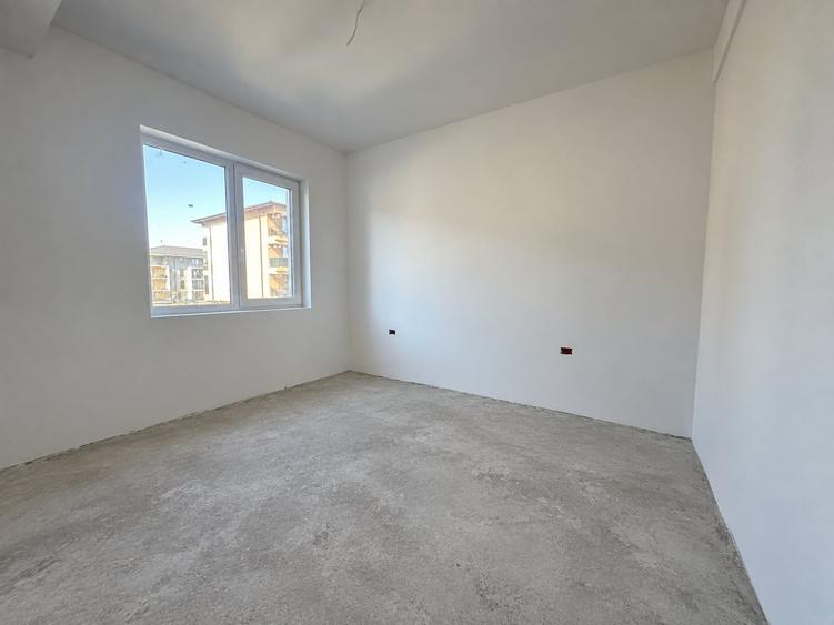 Apartament cu 3 camere decomandat în Giroc