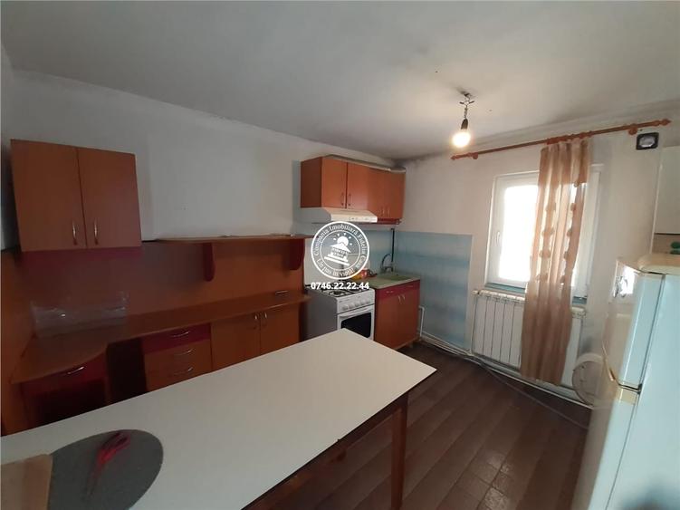 Casă cu 5 camere cu Teren 1062 Mp în Copou