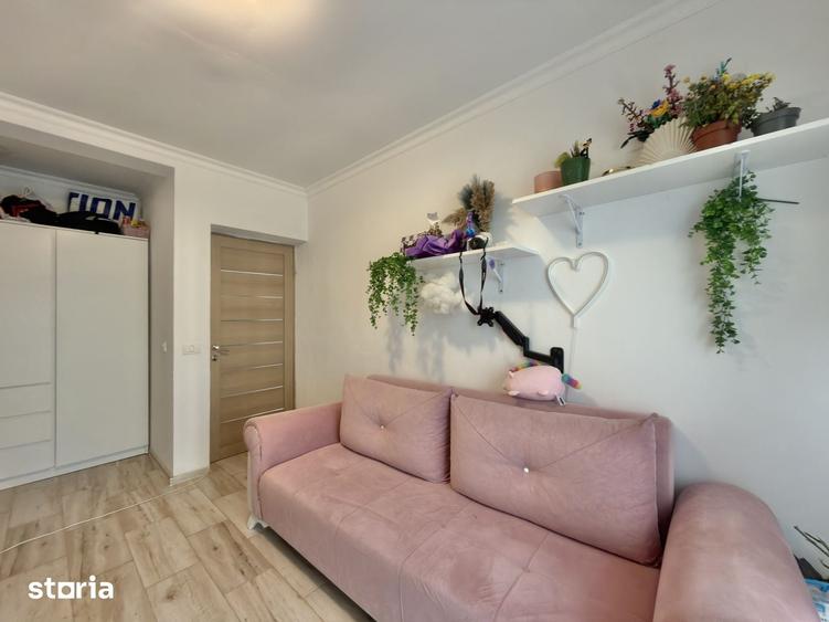 Casă cu 4 camere cu Teren 263 Mp în Sânmihaiu Român