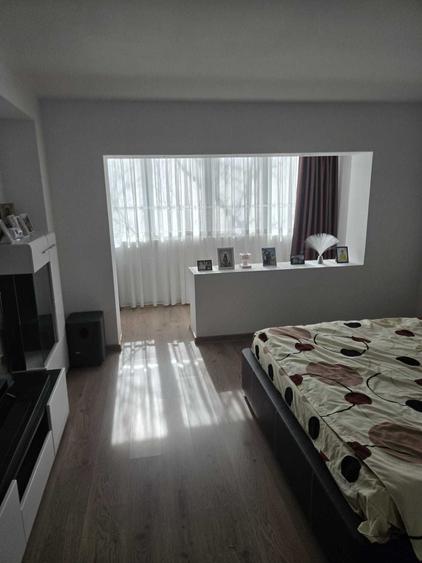 Apartament cu 3 camere decomandat în Ghermănești
