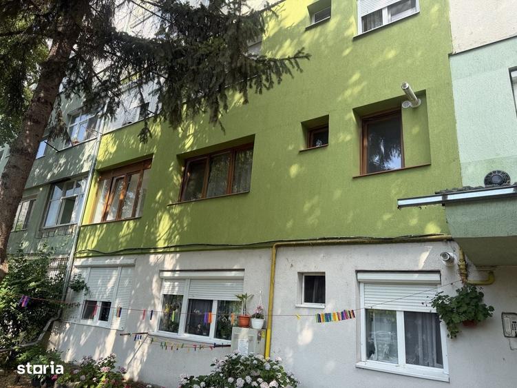 Apartament cu 2 camere în Micro 15