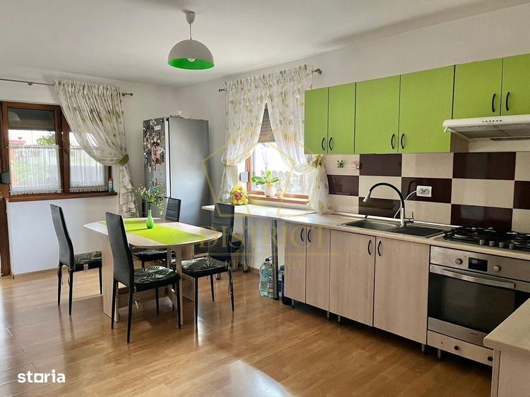 Casă cu 4 camere în Central