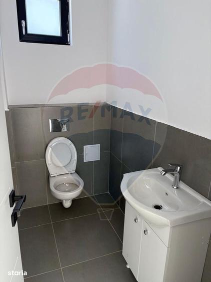 Spațiu comercial, de 550 mp, în Central