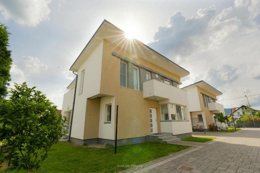 Casă cu 3 camere în Unirea