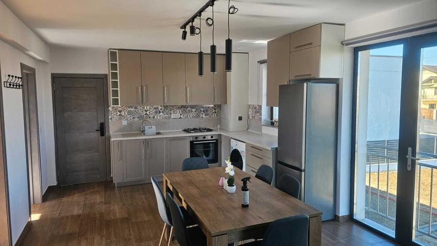 Casă cu 2 camere cu Teren 500 Mp în Central