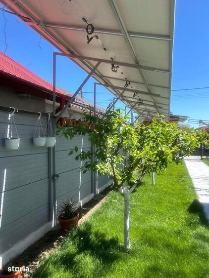 Casă cu 6 camere cu Teren 335 Mp în Poroschia