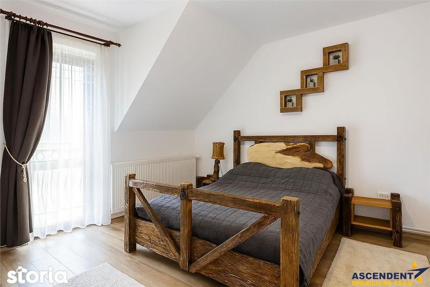 Casă cu 5 camere cu Teren 2032 Mp în Lunca