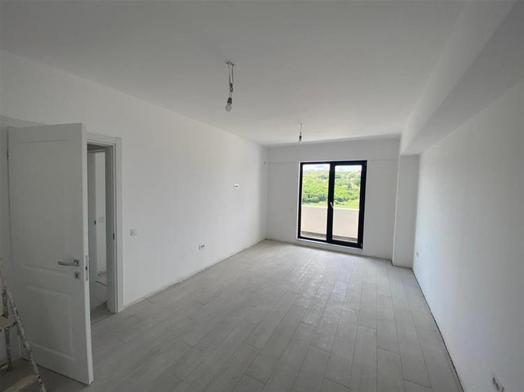 Garsonieră decomandată în Bucium