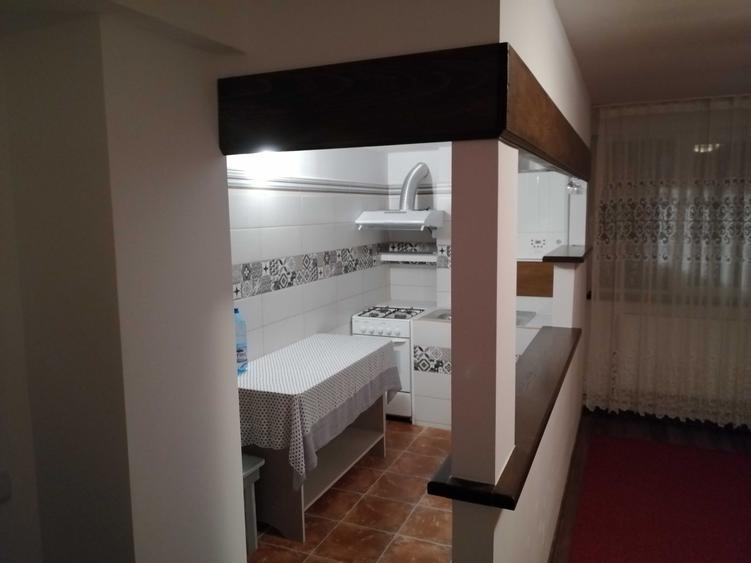 Apartament cu 2 camere decomandat în Popoveni