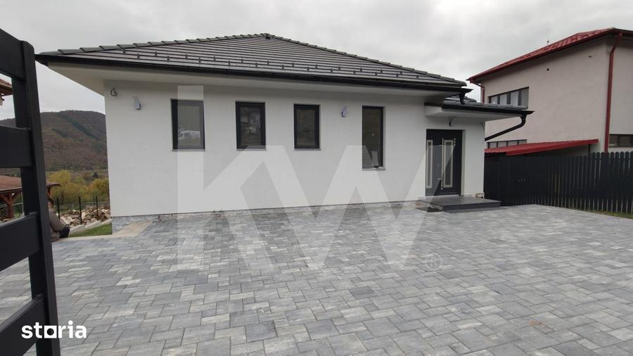 Casă cu 4 camere cu Teren 873 Mp în Central