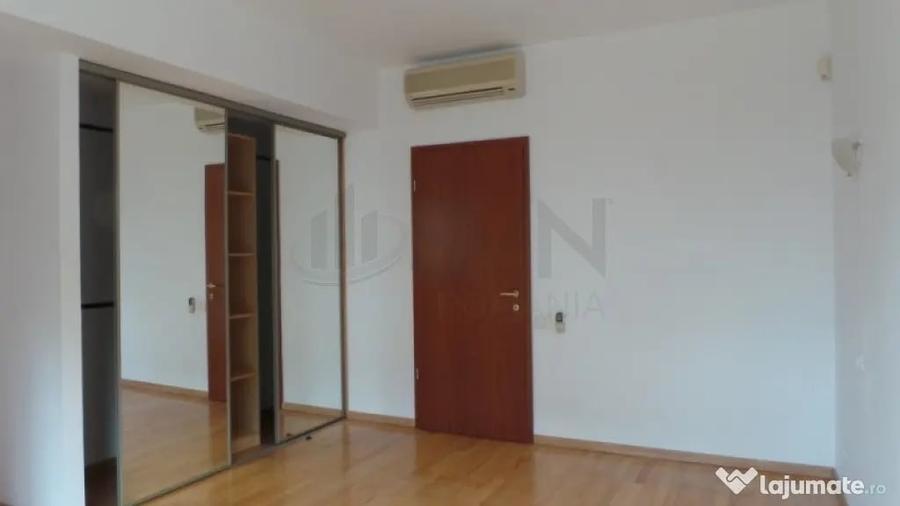 Apartament cu 4 camere decomandat în Aviatorilor