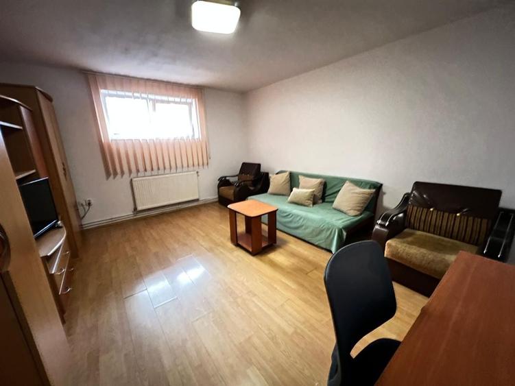 Apartament cu 2 camere decomandat, mobilat în Mărăști