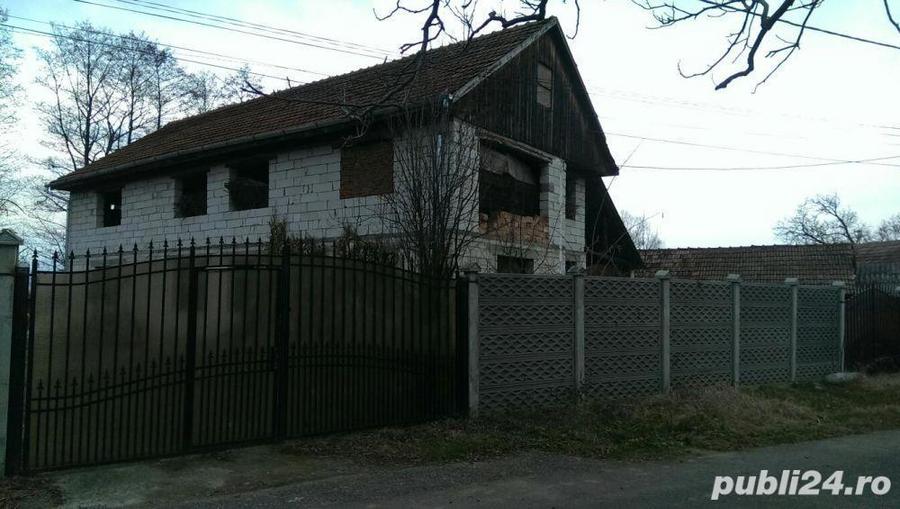 Casă cu 5 camere cu Teren 1000 Mp în Hațeg