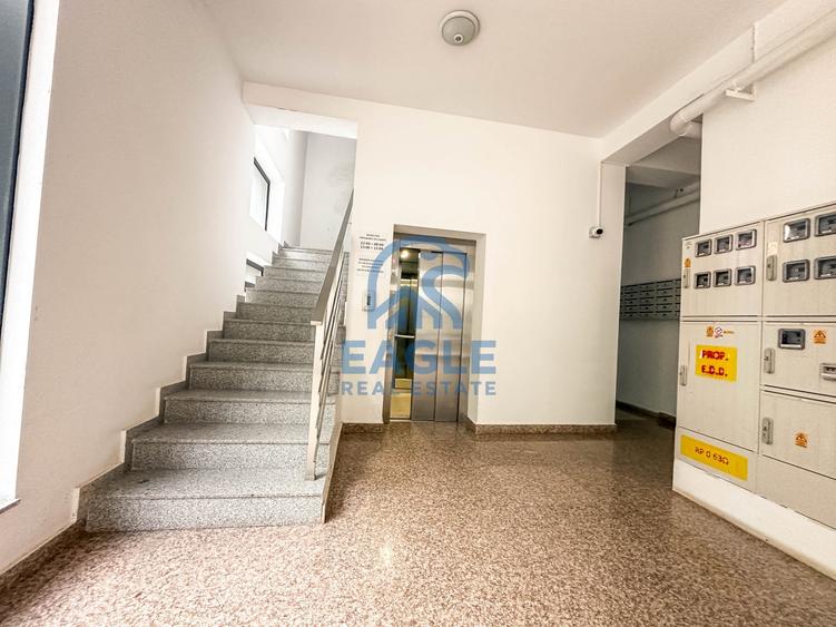 Apartament cu 2 camere nedecomandat, mobilat în Faleza Nord