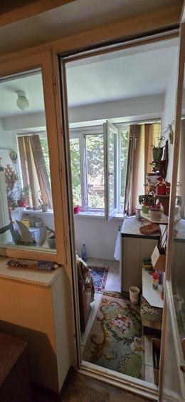 Apartament cu 2 camere semidecomandat în Pajura