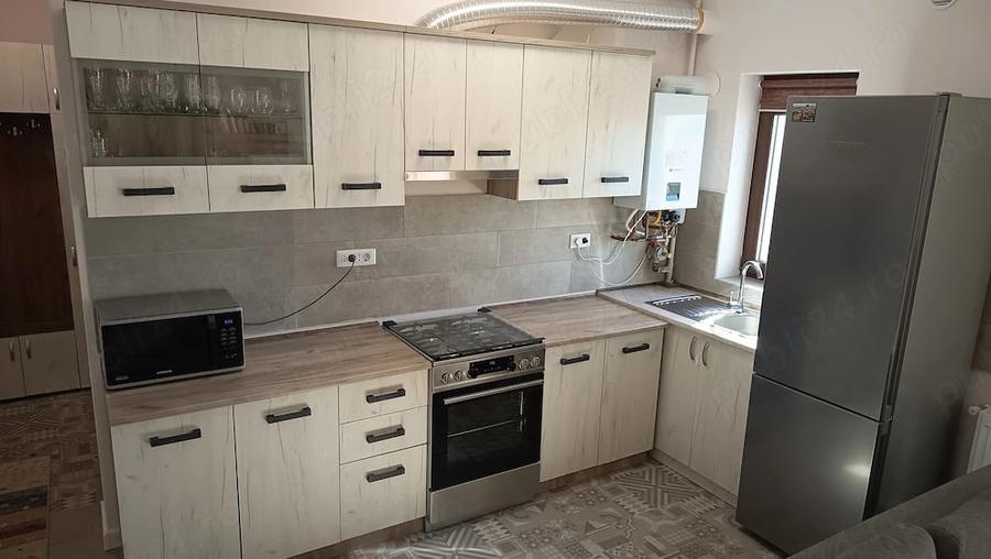Apartament cu 2 camere decomandat în Giroc