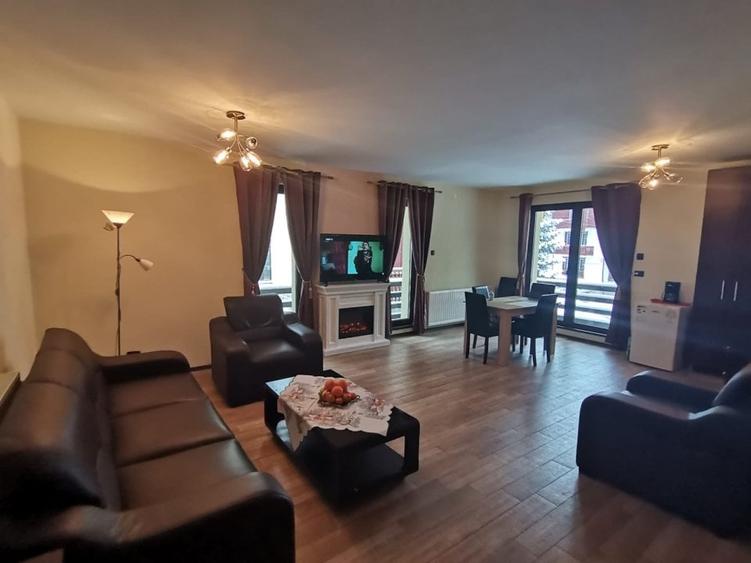 Apartament cu 3 camere, mobilat în Poiana Brașov