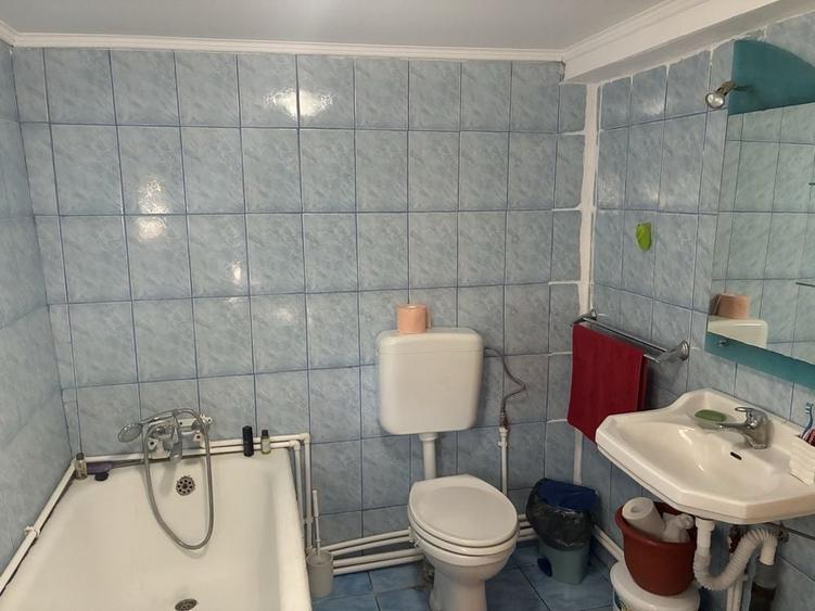 Casă cu 3 camere în Central