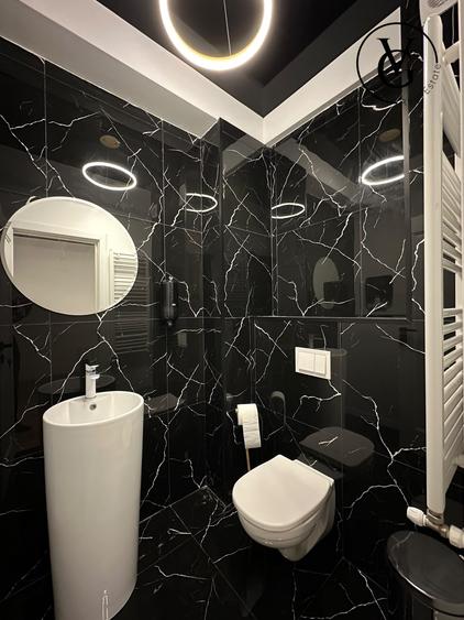 Spațiu comercial, de 45 mp, în Universitate