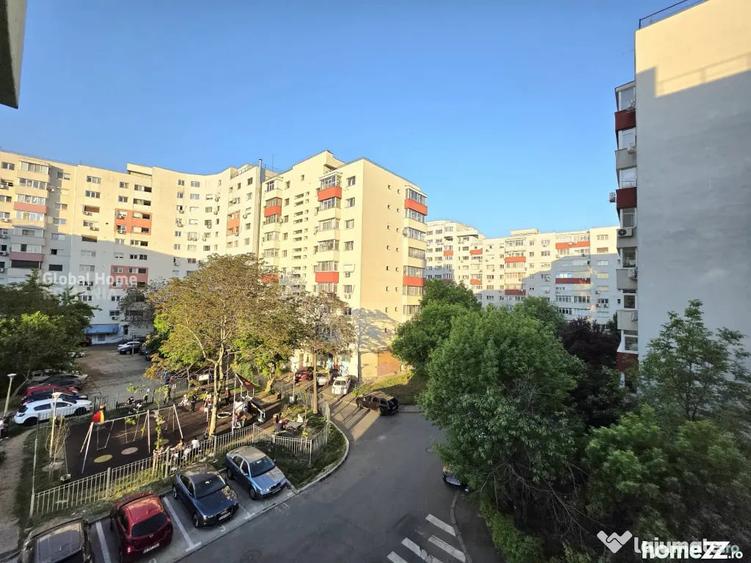Apartament cu 2 camere semidecomandat în 1 Mai