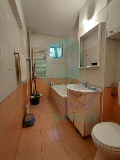 Apartament cu 3 camere semidecomandat, mobilat în Câmpia Libertății