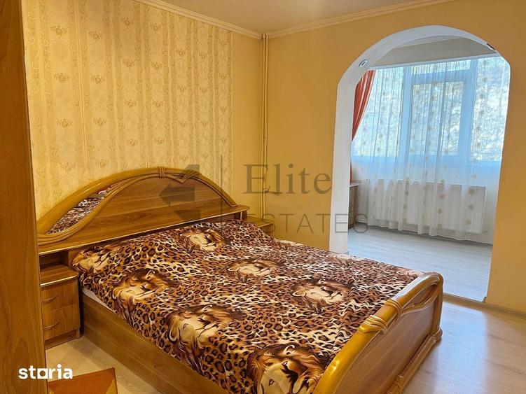 Apartament cu 3 camere în Decebal