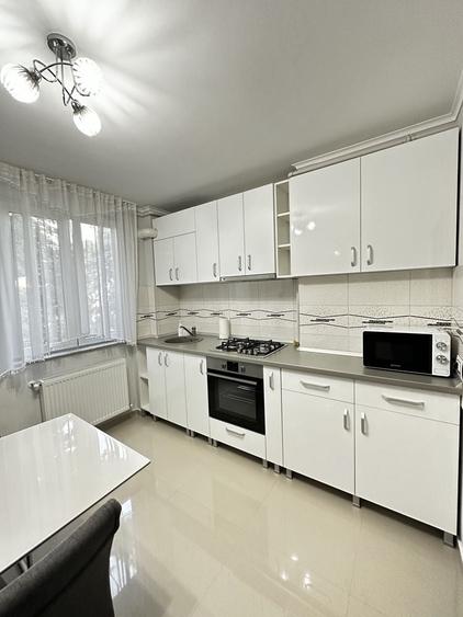 Apartament cu 2 camere decomandat în UTA