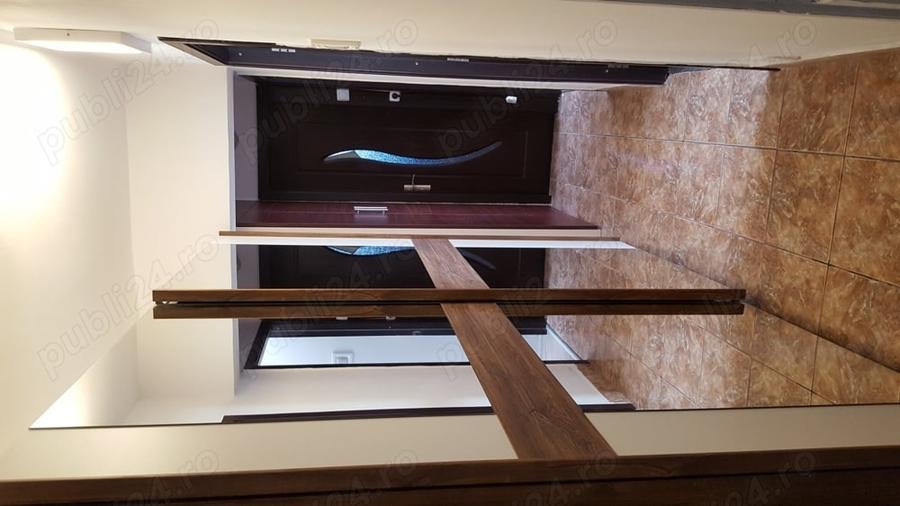 Apartament cu 3 camere decomandat în B-dul București