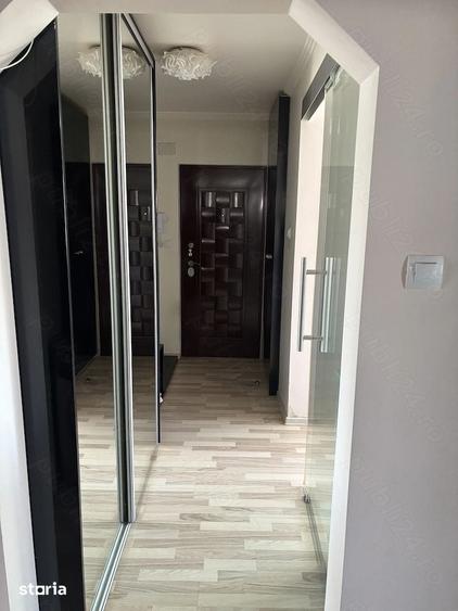 Apartament cu 2 camere decomandat în Carpați 2