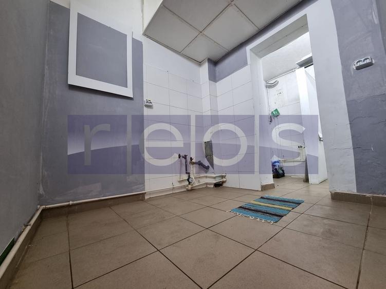 Casă cu 9 camere cu Canalizare în Unirii