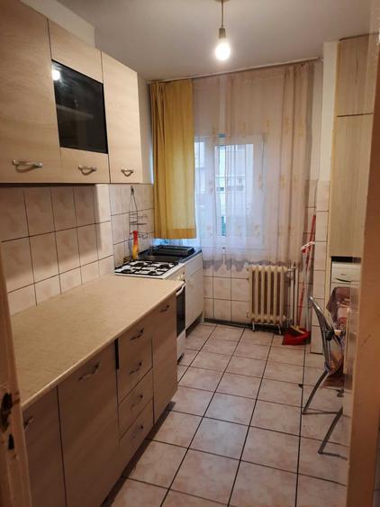 Apartament cu 2 camere semidecomandat în Nufărul