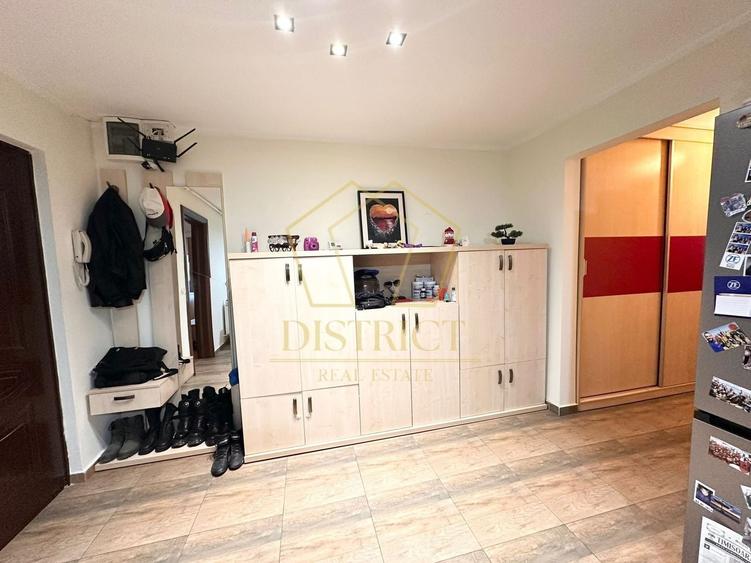 Apartament cu 3 camere semidecomandat, mobilat în Șagului