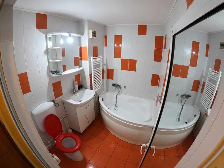 Apartament cu 2 camere semidecomandat în Țiglina 2