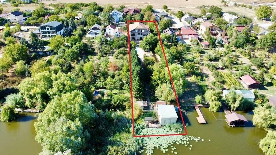 Casă individuală cu 8 camere cu Piscina în Tâncăbești