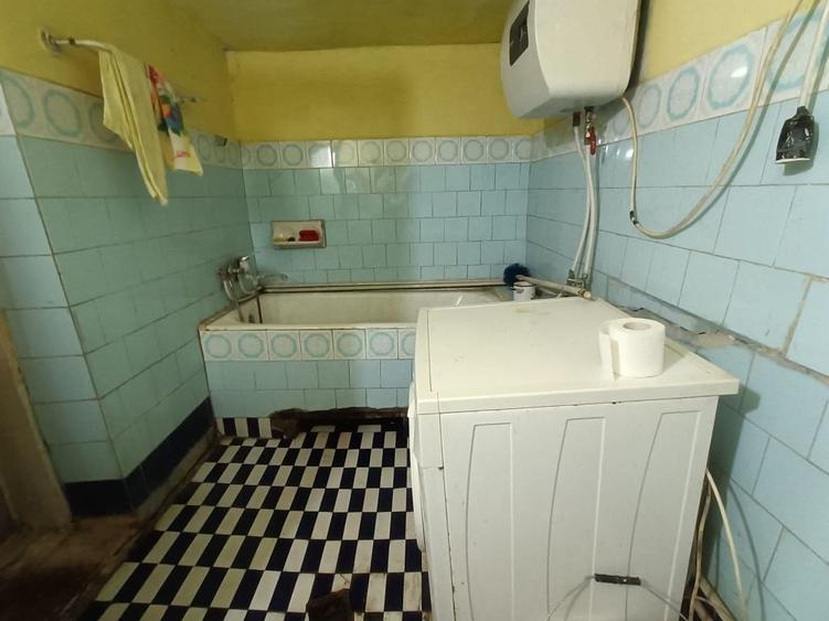 Casă cu 4 camere în Calafat