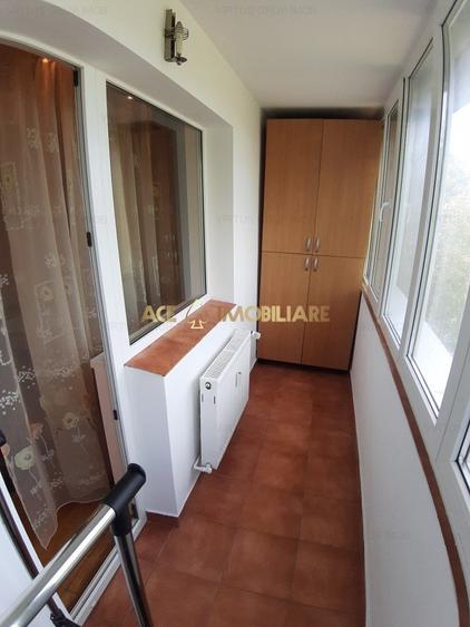 Apartament cu 4 camere semidecomandat, mobilat în Drumul Taberei