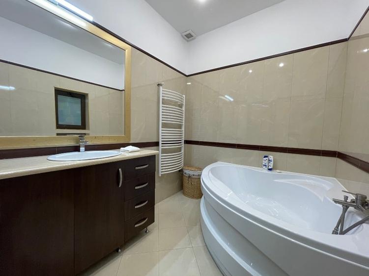 Casă individuală cu 3 camere cu Canalizare în Bucureștii Noi
